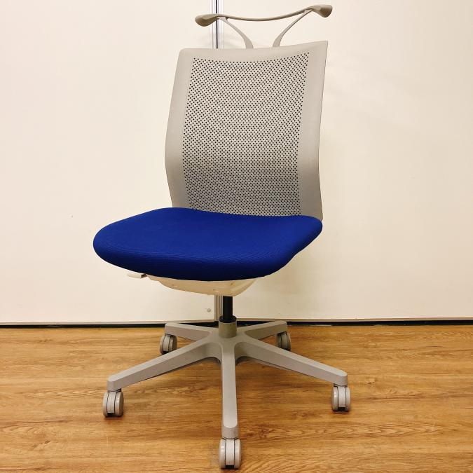 OAチェア　オカムラ　オムネス　ブルー　買い増し　レイアウト　【２０１６年製品】
                        オムネス
                                    中古
            