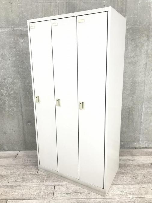 【オフィスの必需品】定番3人用ロッカー/安心のオカムラ製　FZシリーズ
                        FZタイプ
                                    中古
            