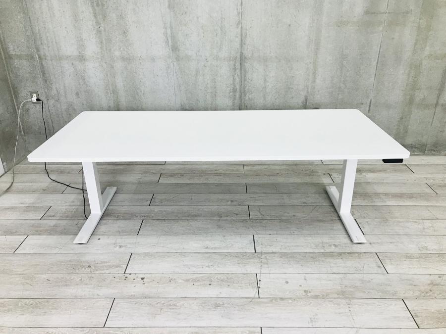 【関東倉庫在庫品】【ABW商品】【話題の昇降デスク】定番の人気色ホワイトカラーの昇降デスクが入荷しました！ボタン操作で簡単にH650㎜～H1250㎜まで自由に高さを調整でき、お好みの高さ変更で立ち姿勢を取り入れ心も体も健康に配慮！弊社使用欄【A00937269】
                        オペルナ
                                    中古
            