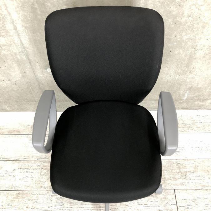 【KOKUYO】『コクヨデスクチェア　チェロ(Cello)　肘置き付　ブラック』 KOKUYO】『コクヨデスクチェア チェロ(Cello) 肘置き付 ブラック