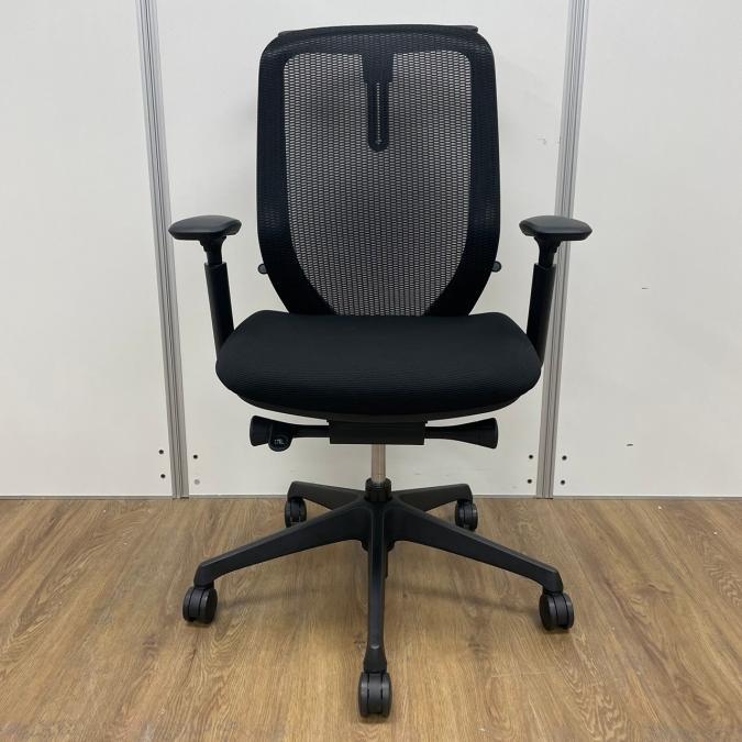【中古】シルフィーメッシュ オカムラ/okamura 肘付ハイバックチェア 444705 - 中古オフィス家具ならオフィスバスターズ