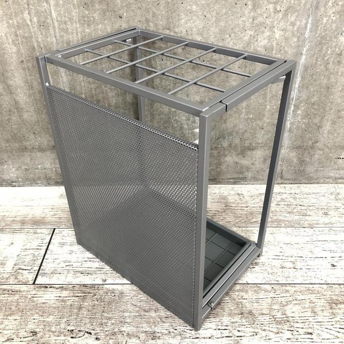 【雨の日にスッキリ収納！】■傘立て　15本用　折り畳み可能　【アンブレラスタンド】
                        その他シリーズ
                                    中古
            