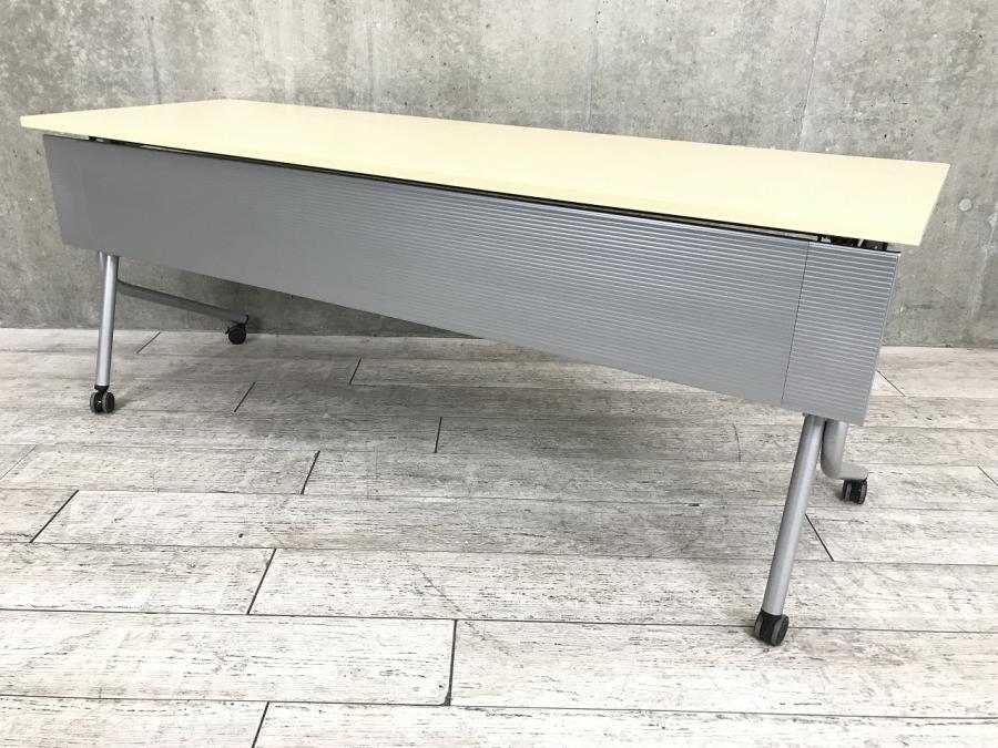 【訳アリ品】【オカムラ製のサイドスタックテーブルがまとまって入荷！！】■okamura　ネスティア　サイドスタックテーブル　■ナチュラル　幕板付き　キャスター付き
                        ネスティア
                                    中古
            