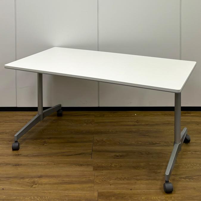 【2台入荷】ウチダ　VARIUS　サイドスタックテーブル　ホワイト　幕板無　W1800
                        ヴァリウス
                                    中古
            