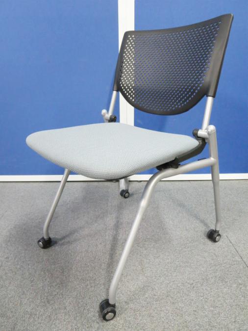 【在庫入替セール（本在庫限定価格）】会議用スペースやセミナー会場などにおすすめ！■オカムラ　プロスタックシリーズ　ネスティングチェア　グレー
                        プロスタック
                                    中古
            