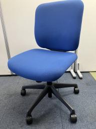 【訳あり品】CG-R（シージーアールチェア）　小ぶりなのに座面が広くて快適♪【事務椅子】