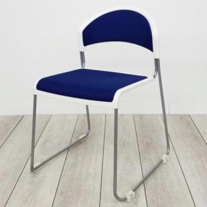 【30脚ロット入荷！】内田洋行　ウチダ　スタッキングチェア　ブルー　会議用　休憩室用　来客用　ロット　起業　拠点開設　新事務所　レイアウト変更　ローコスト【入荷の少ないスタッキングチェアです！この機会にお問い合わせください！】
                        MP-140シリーズ
                                    中古
            