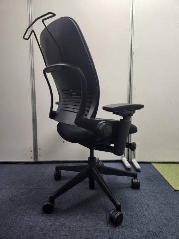 中古】リープV2 Steelcase/スチールケース 肘付ハイバックチェア