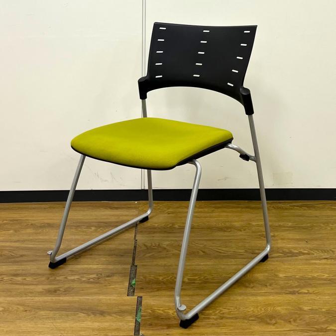 【在庫入替セール品】イトーキ　マノス　スタッキングチェア　グリーン　人気商品　新規　買い増し　増員　中古　OAチェア　収納
                        マノスチェア
                                    中古
            