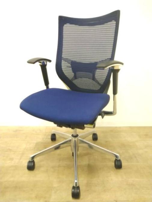 【定価約13万円】【ランバーサポート付きで腰をしっかりとサポート！！可動肘付き背もたれメッシュハイバックOAチェア】■オカムラ　バロン　OAチェア
                        バロンチェア
                                    中古
            