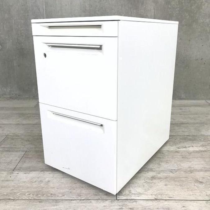 【関西倉庫在庫】 オカムラ　okamura　3段ワゴン　アドバンス　ホワイト　フリーアドレスデスク　【弊社使用欄：A00941913】
                        アドバンス
                                    中古
            