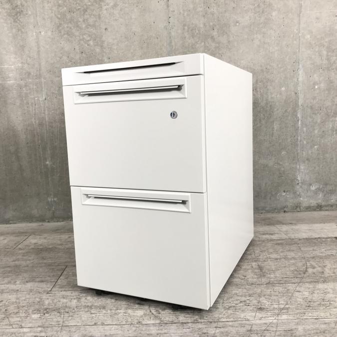 【在庫入替】【収納量抜群の定番3段ワゴン！】【デスクのお供に是非！】【ご希望に合わせて台数揃えさせて頂きます！】プラス/Genela(ジェネラ)　■ホワイト■
                        その他シリーズ
                                    中古
            