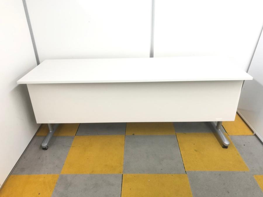 【在庫入替】【売れ筋サイズ！】折りたたみ式のテーブル！　■サイドスタックテーブル　ホワイト　イトーキ製　横幅1800㎜
                        その他シリーズ
                                    中古
            