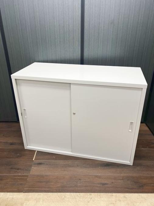 【即日お持ち帰り可能】スチール引き違い書庫　ライトグレー
                        TSシリーズ
                                    中古
            