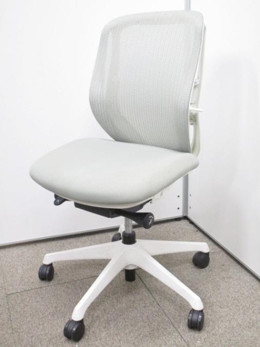 av　オカムラ　シルフィーチェア　ローバック　固定肘　前傾機能　メッシュ　中古品 中古】シルフィーメッシュ オカムラ/okamura 肘付ローバック