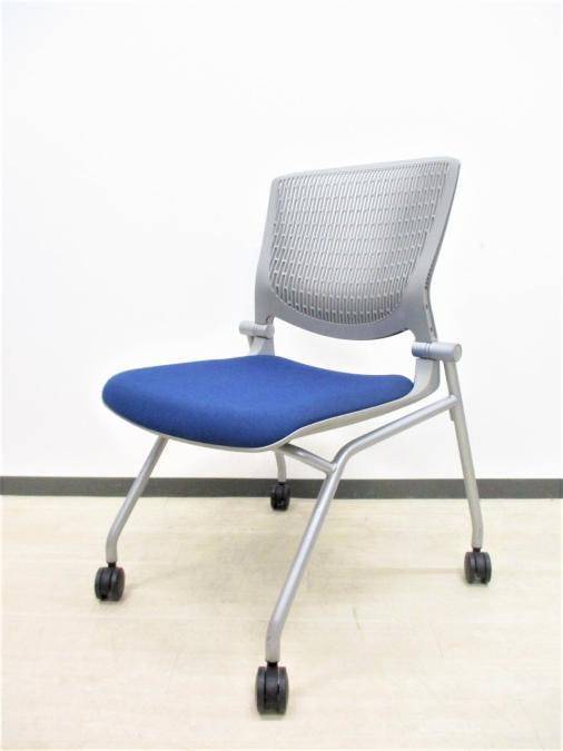 ■残り1脚のためお安く！ミーティングチェアの人気チェア！グラータ！ブルー！オカムラ製！
                        グラータチェア
                                    中古
            