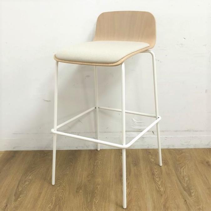 【在庫入替セール】イトーキ　knot Work（ノットワーク）　カウンターチェア　残り1脚のみ
                        ノットワーク
                                    中古
            