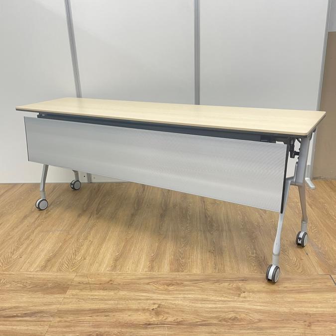 【商品入れ替えのため、残り1台限り】オカムラ製　インターアクトシリーズ　W1800　ナチュラル天板　幕板付き　キャスター　サイドスタックテーブル！！
                        インターアクトNT
                                    中古
            