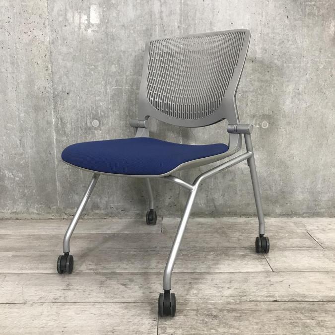 【在庫入替セール品！】定番人気の良質ミーティングチェアがロット入荷！■オカムラ（okamura）製　グラータ　ミーティングチェア　ネスティング　■ブルー×グレー【しなやかにワーカーを受け止める洗練されたデザイン】【使わない時は重ねて収納可能！】@s4
                        グラータチェア
                                    中古
            