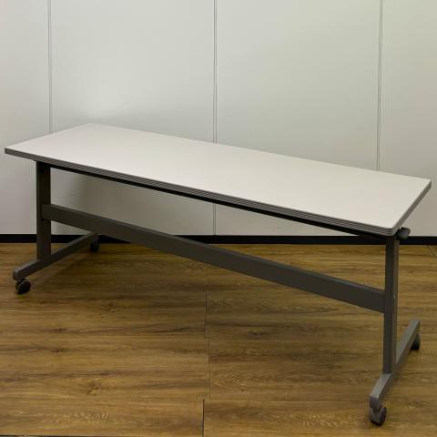 イトーキ（ITOKI） スタックテーブル(長机/折りたたみ/会議用) - 中古 