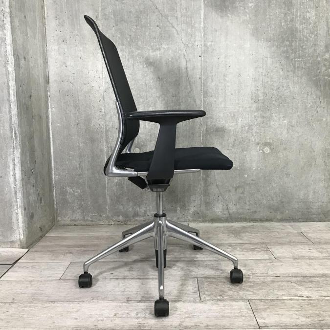 中古】 vitra/ヴィトラ 肘付ハイバックチェア 463653 - 中古