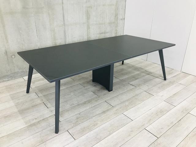 【スタイリッシュなデザイン！】■ミーティングテーブル　W2400×D1200×H720　ブラックカラー　■4～6名でのご利用に最適！