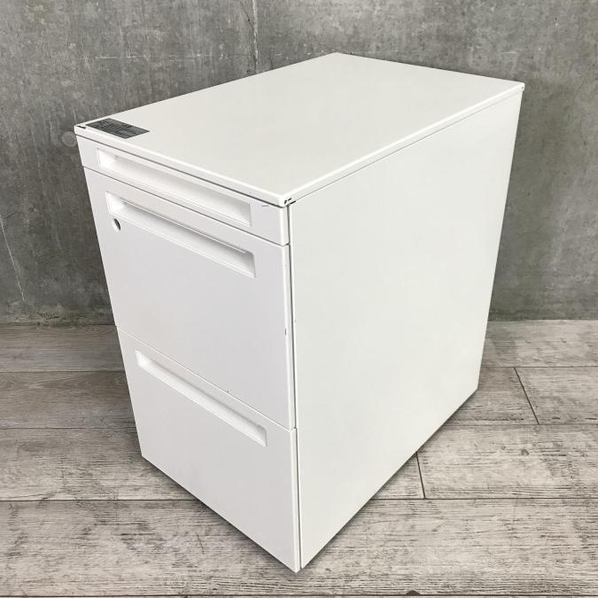 【訳アリ品】【12台入荷！まとめて揃います】キャスター付きで席替えも軽々！使いやすさ抜群のホワイトワゴン　■オカムラ（okamura）　３段ワゴン　アドバンスシリーズ　■色：ホワイト
                        アドバンス
                                    中古
            