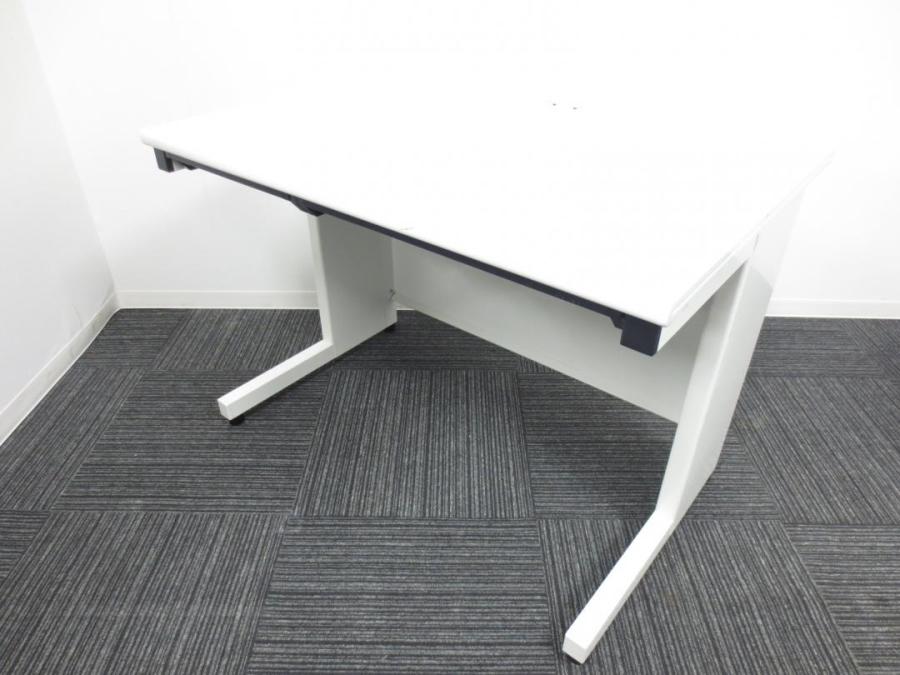 【ロット入荷】プラス製平机！ホワイト色！今年度のレイアウト変更におすすめ商品
                        フラットライン
                                    中古
            