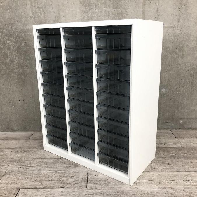 【2台限定】【書類や備品のストックにピッタリ！】■オカムラ（OKAMURA）　レクトラインシリーズ　クリスタルトレー　■３列21段　浅型　■ホワイト【2024年4月5日入荷】【RP】
                        レクトライン
                                    中古
            