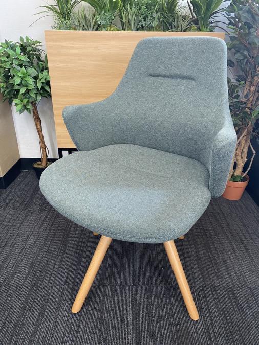 【1脚限定　休憩用のチェアとしてオススメ】　オカムラ　ライブス　グリーン　九州　中古　中古オフィス家具　オフィスバスターズ　福岡　※福岡南店撮影商品
                        ライブス
                                    中古
            