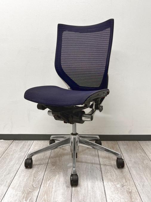【在庫入替セール品】　オカムラ　バロン　ダークブルー　座面メッシュタイプ【ガス昇降弱め】
                        バロンメッシュチェア
                                    中古
            