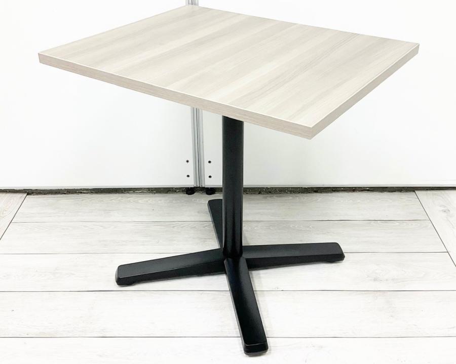 【2021年製】オススメ(おすすめ) 大人気 ・Okamura/オカムラ ・Lives Meeting Table/ライブス ミーティングテーブル ※横浜本店撮影画像※
                        ライブス
                                    中古
            