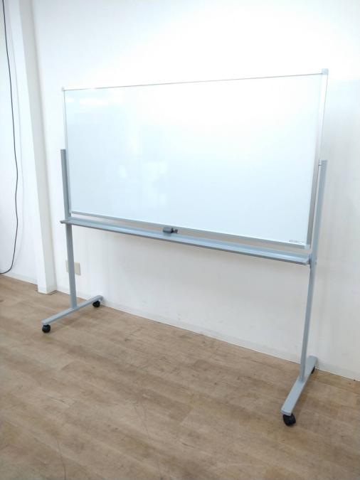 【定価約10万円】【自立式両面ホワイトボードの入荷です！】■コクヨ製　BB-R900　ホワイトボード
                        BB-R900
                                    中古
            