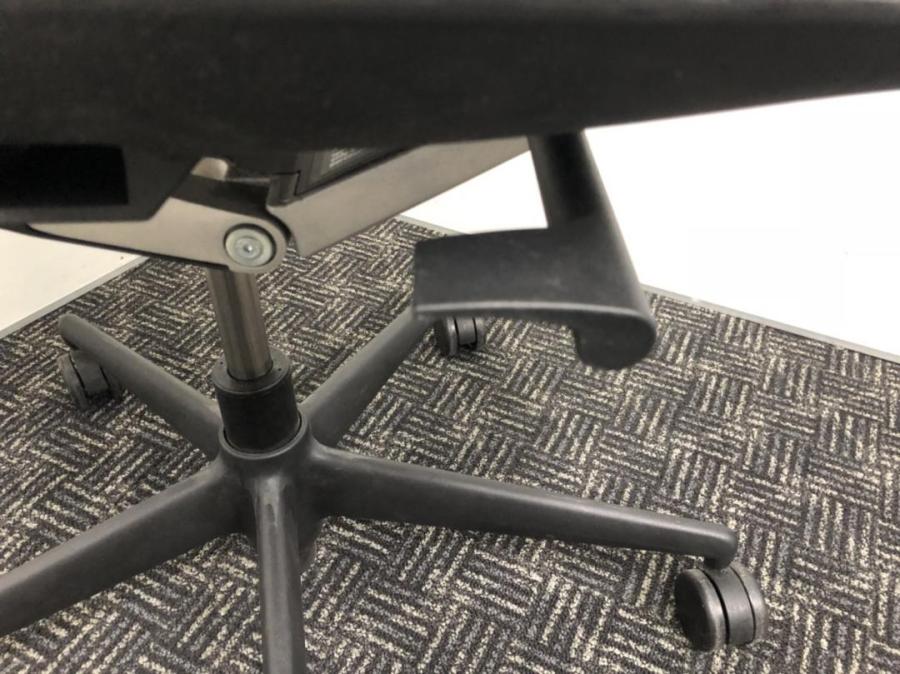 中古】メダパル vitra/ヴィトラ 肘無ハイバックチェア 455416 中古】メダパル vitra/ヴィトラ 肘無ハイバックチェア 455416