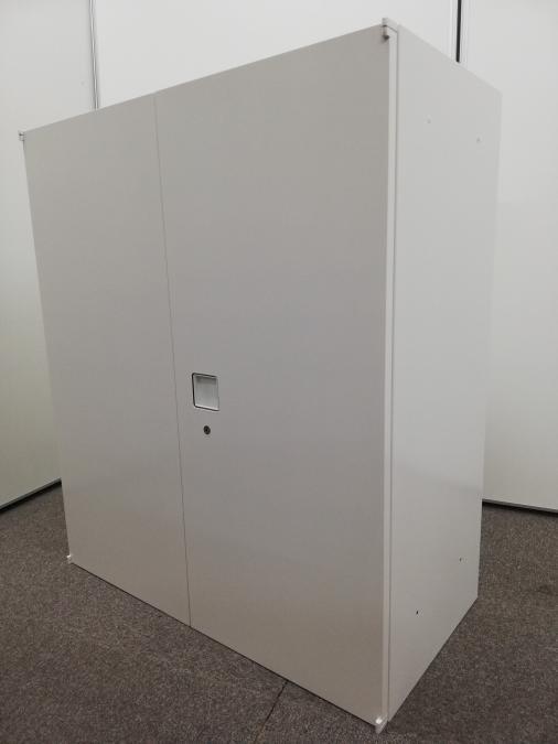 【在庫入替セール】【オフィスキャビネットの人気シリーズ！正方形の取っ手が目印です！！】オカムラ製　レクトライン　両開き書庫　ホワイト【天神ビッグバン】【天神BBB】【博多コネクティッド】【博多コネクティッドボーナス】
                        レクトライン
                                    中古
            