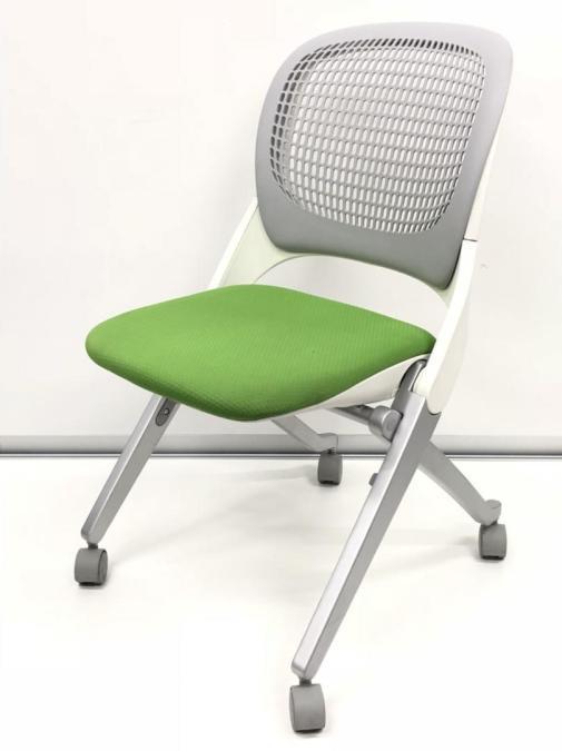 休憩スペース、会議用、セミナー用と多用途にお使い頂けます！重ねて収納も便利な優れもの！
                        Elarte
                                    中古
            