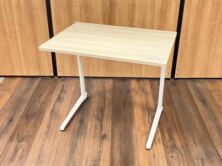 【2021年製！コンパクトサイズのデスク】オカムラ(Okamura)　ライブス(Lives)　デスク　ナチュラル
                        ライブス
                                    中古
            