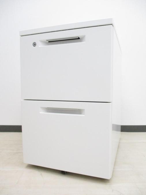 ■A4ファイル2段収納可能なコクヨの1番人気シリーズ！
                        iS
                                    中古
            