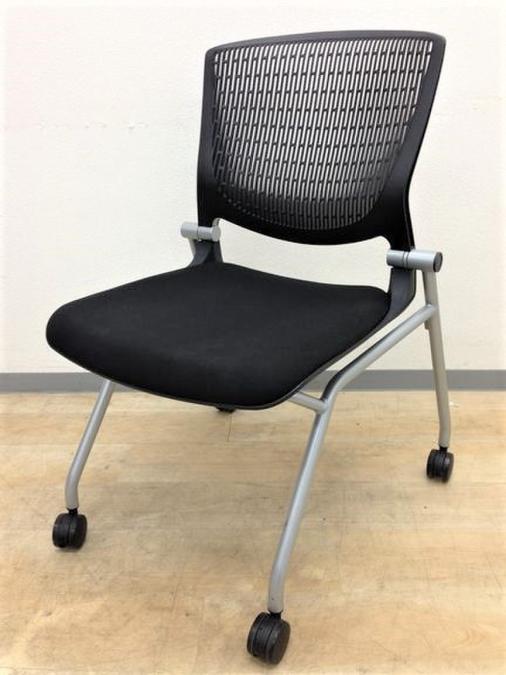 【肘無ミーティングチェア限定2脚】　■商品名：オカムラ／グラータ　■色：ブラック　 肘無　 クッション性　中古　ミーティングチェア　九州　福岡　中古チェア　椅子　オフィス椅子
                        グラータチェア
                                    中古
            