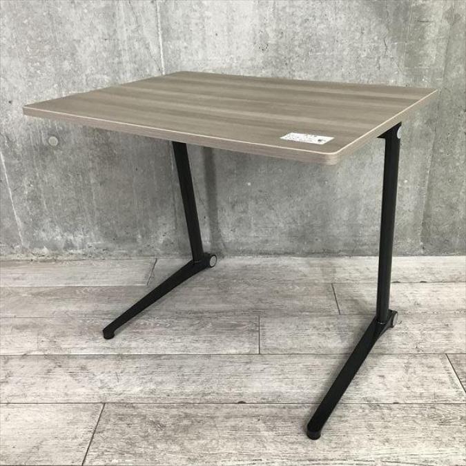【関東倉庫在庫品】【ABW商品】オカムラ製・【ライブスシリーズ　パーソナルテーブル】入荷！小スペースでのオンライン会議、ミーティング、休憩にオススメです！！ミーティングチェアとの使用がオススメです！弊社使用欄【A00948994】【ATC】
                        ライブス
                                    中古
            