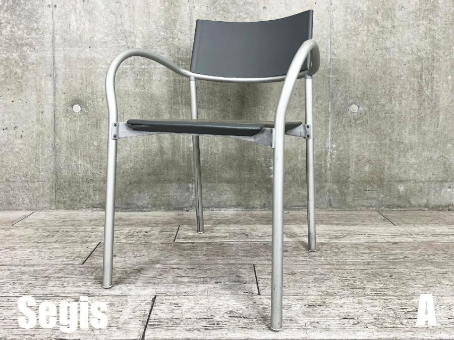 A）Segis/セジス 　Breeze / ブリーズ アームチェア　カルロ・バルトリ　スタッキング
                        その他シリーズ
                                    中古
            