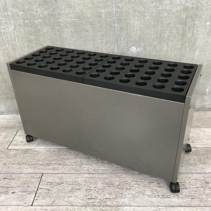 リサイクルショップ サルフ / コクヨ ６０口キャスター付き傘立て US-180『中古良品、塗装品』複数入荷！