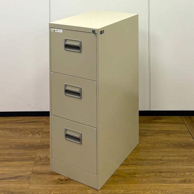 【1点のみ！】生興製ファイルキャビネット　ニューグレー　3段収納
                        その他シリーズ
                                    中古
            