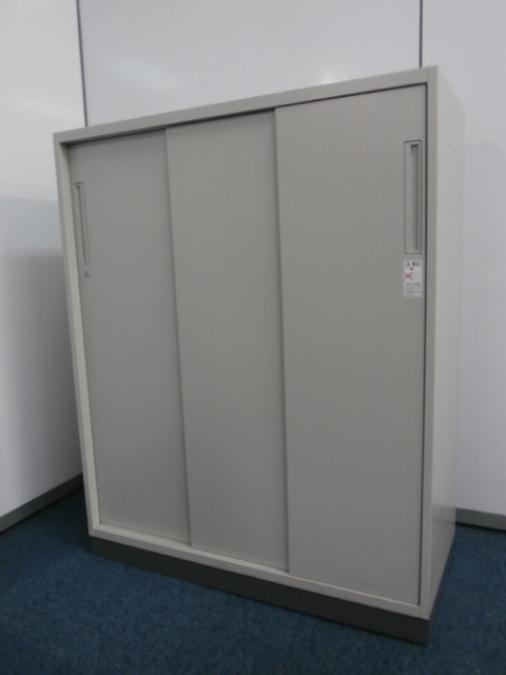 D400サイズ　３枚引違い書庫の入荷です！！
                        エディア
                                    中古
            