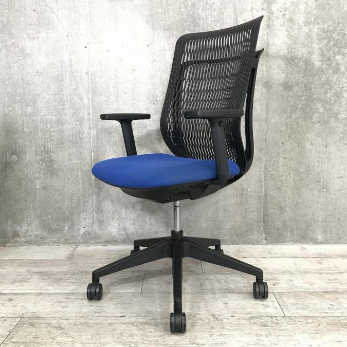 【背もたれしっかりサポート！】座面ブルー×背もたれブラックのハイバックチェア　AJ(エージェイ)チェア！　内田洋行@i×20
                        AJチェア
                                    中古
            