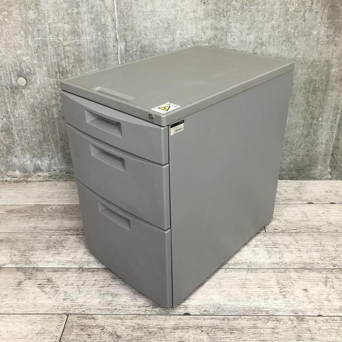 【デスク下の収納・書類管理に】使いやすさ抜群のキャスター付き３段ワゴンが入荷しました！■ITOKI（イトーキ）CZシリーズ　3段ワゴン　■グレー
                        CZシリーズ
                                    中古
            