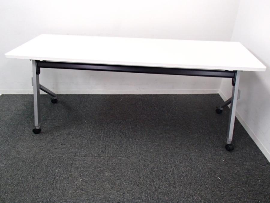 【まとめて揃います！】天板跳ね上げ式でコンパクトに！キャスター付きで移動も楽々！
                        フラプター
                                    中古
            