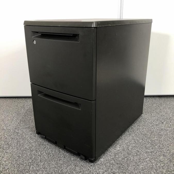 【在庫入替セール品】【定価約6万円】【レアなブラックカラー2段ワゴンの入荷です！】■オカムラ製　SDシリーズ　2段ワゴン
                        SD
                                    中古
            