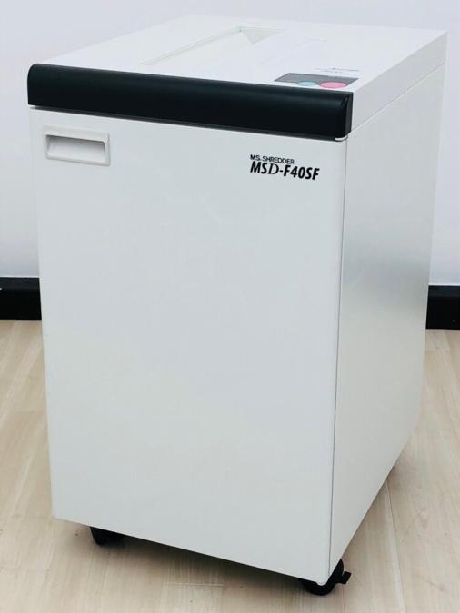 【西】【1台限定！まとめての裁断にも対応したパワフル設計！！】明光商会　MSDシリーズ　ホワイト　オフィスシュレッダー【天神ビッグバン】【天神BBB】【博多コネクティッド】【博多コネクティッドボーナス】
                        MSDシリーズ
                                    中古
            