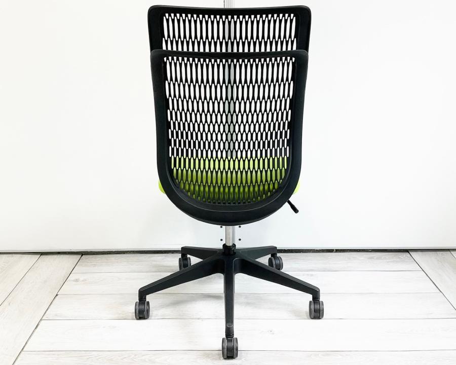 【未使用】内田洋行　ウチダ　AJチェア　ハイバック　肘なし　ブラック 中古】AJチェア ウチダ/UCHIDA 肘無ハイバックチェア 515637